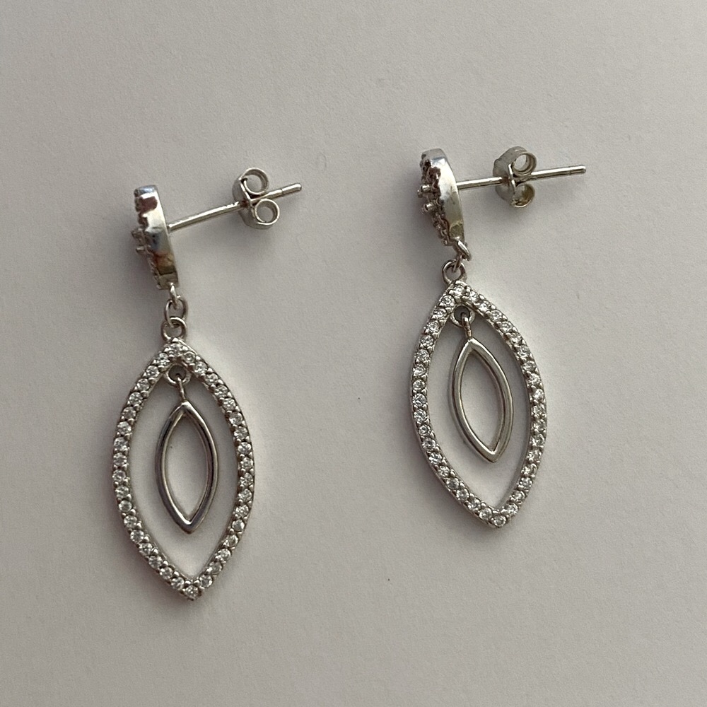 925 Silver oval cz dangling post earrings - Picture 6 of 6